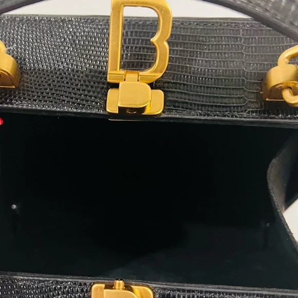 Brandon Blackwood Kendrick Trunk bag in Black lizard-embossed leather. - Picture 6 of 9